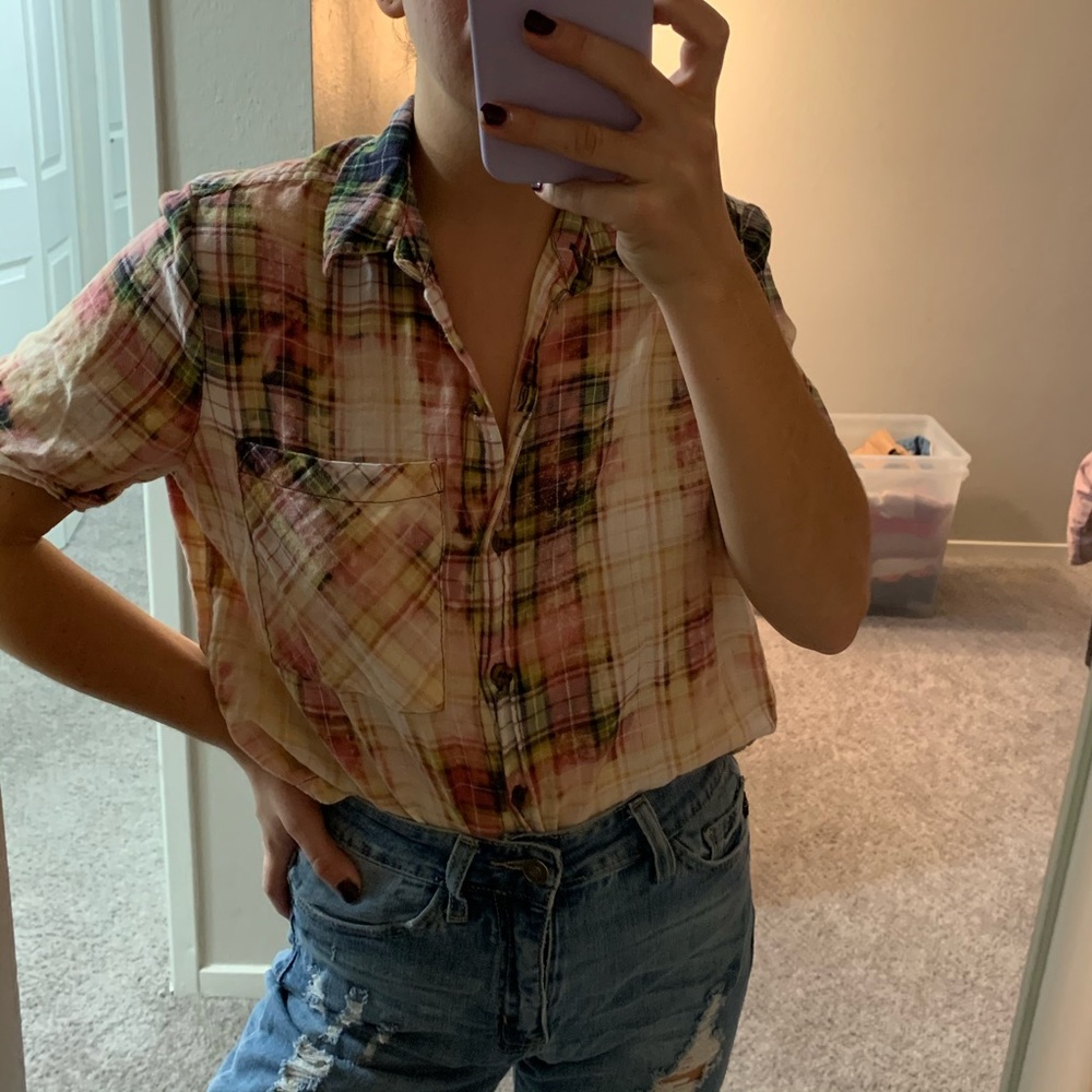 Bleached Crop Button Up - Picture 3 of 4
